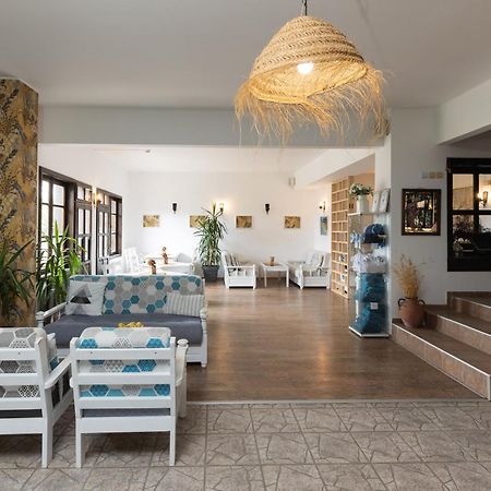 Villa Sol Pantai Sunny Bagian luar foto