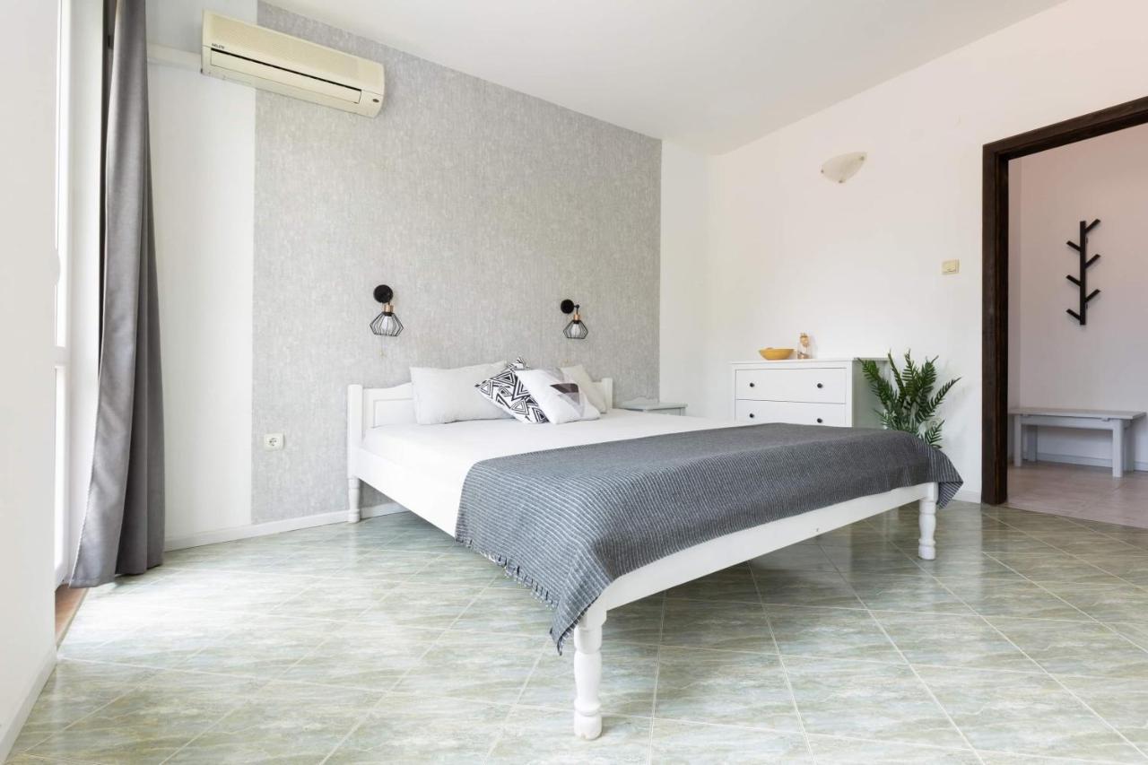Villa Sol Pantai Sunny Bagian luar foto